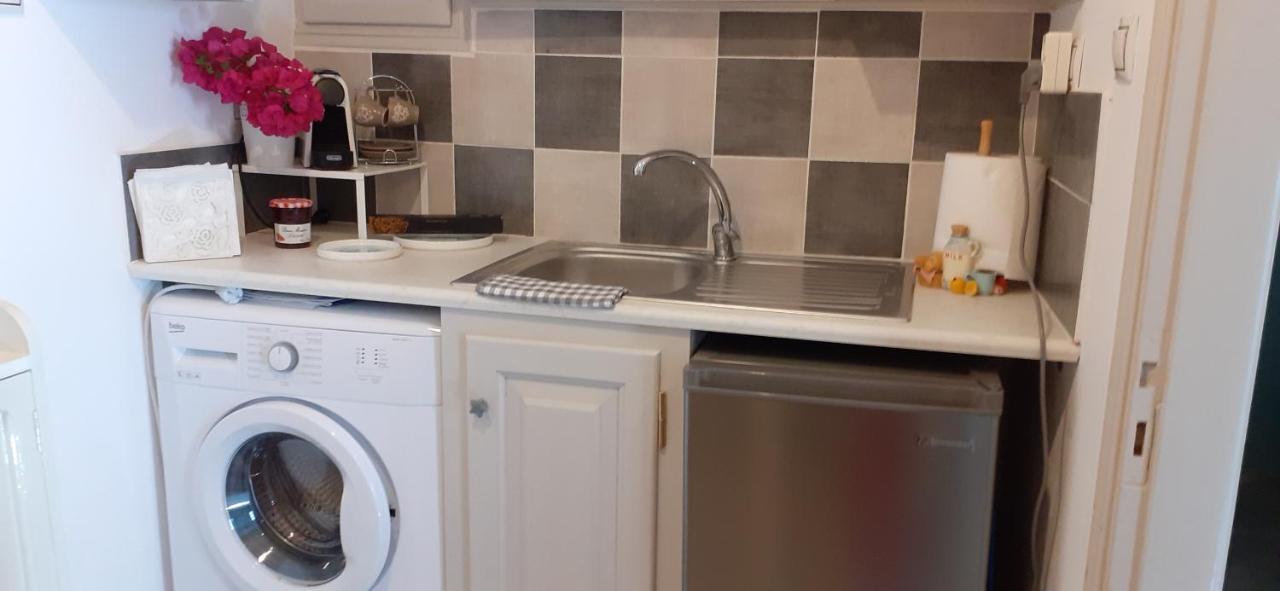Hydra Apartment Luaran gambar